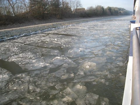 amacello_main_river_ice 1a.jpg
