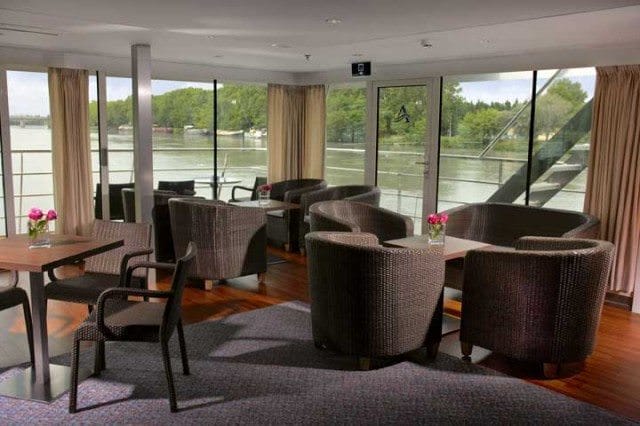 Avalon Scenery Aft Lounge