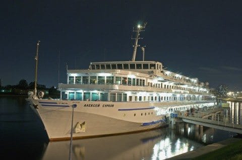 Viking Helgi - Night - Ext