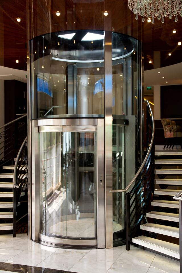 AmaCerto - Glass Elevator