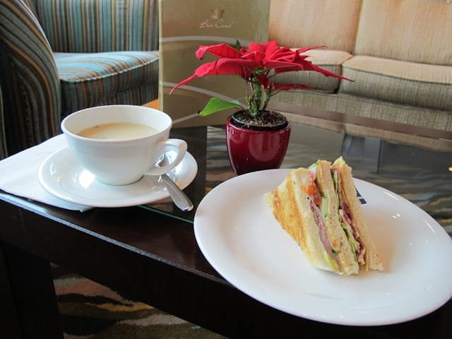 AmaLyra - Lunch - Lounge