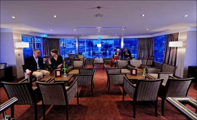 Avalon Felicity - Main Lounge