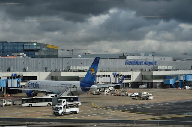 Did you know Frankfurt Airport has a dedicated roofside terrace? It does! Photo © Aaron Saunders