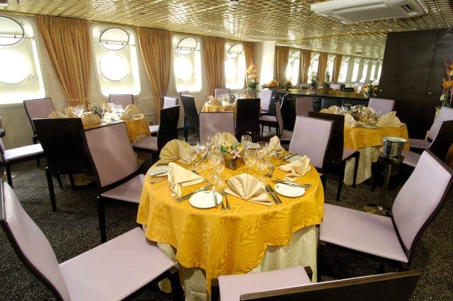 The main dining room aboard Belle de l'Adriatique. Photo courtesy of CroisiEurope. 