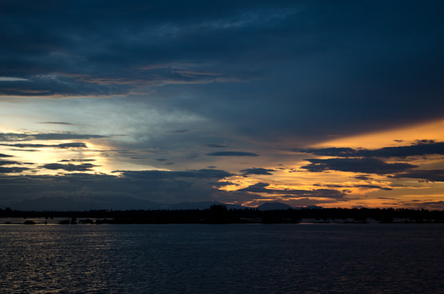Photo © 2013 Aaron Saunders