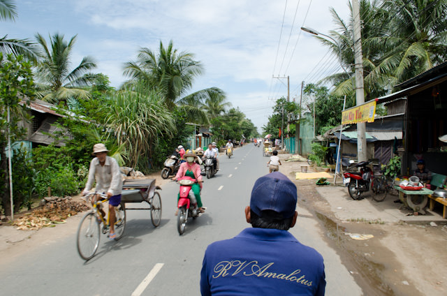 It's rickshaw time! What a cool experience. Photo © 2013 Aaron Saunders