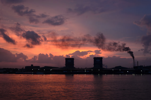 Beauty and Industry in Vietnam. Photo © 2013 Aaron Saunders