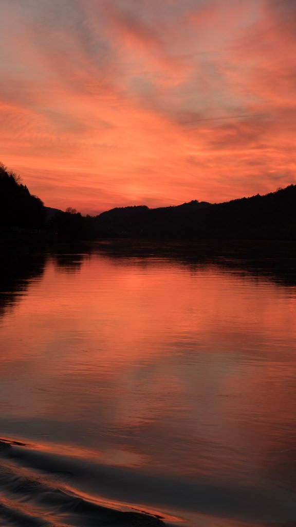 Sunset in Linz, © 2015 Ralph Grizzle