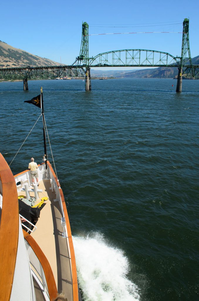 Back onboard, we geared up for an afternoon of cruising the Columbia River under unimaginably warm temperatures! Photo © 2015 Aaron Saunders